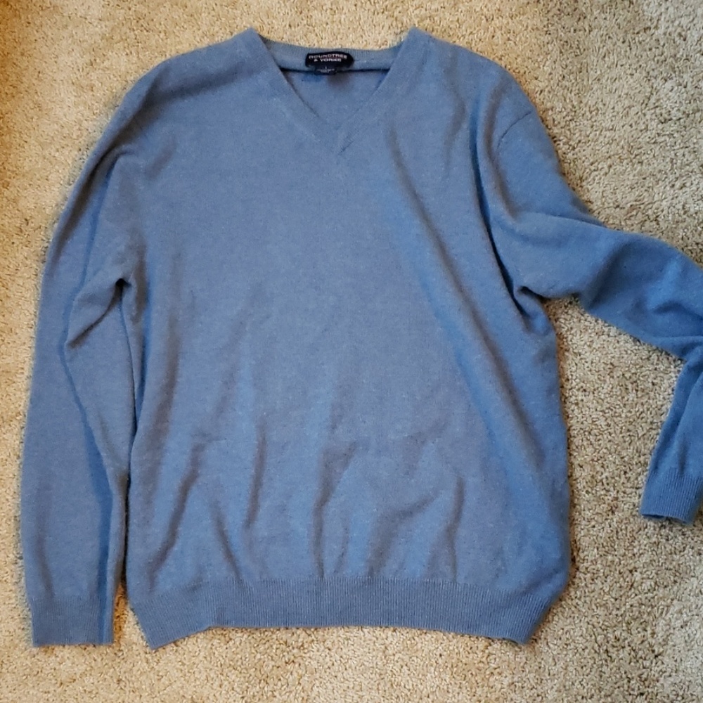 Roundtree and York Men's Cashmere Sweater